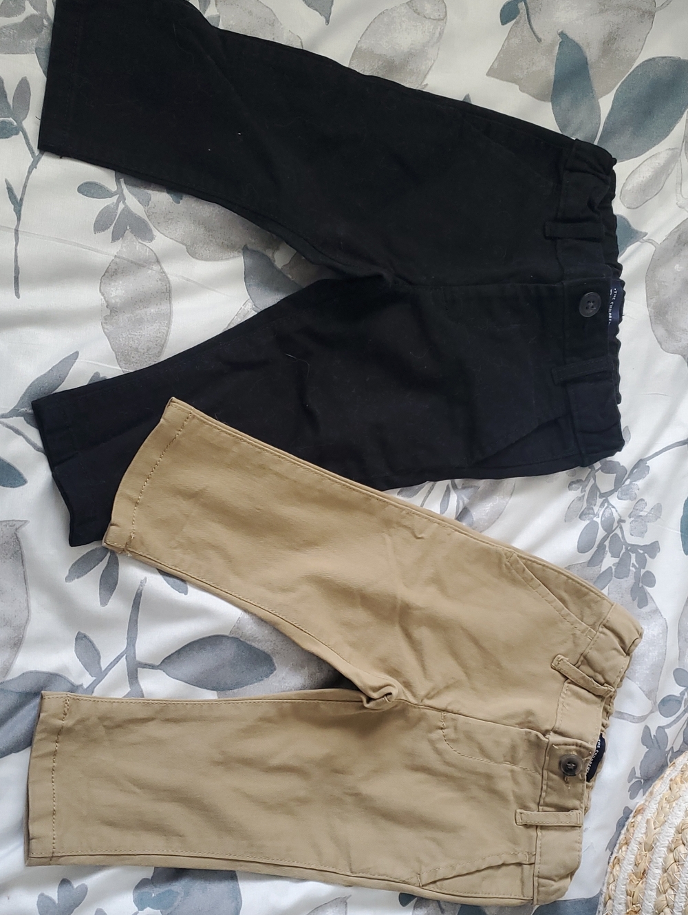 The Children’s Place Boys Chino Pants 2-Pack Black & Khaki -BRAND NEW